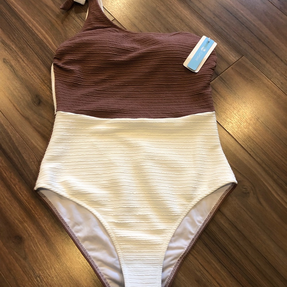 Cupshe swimsuit